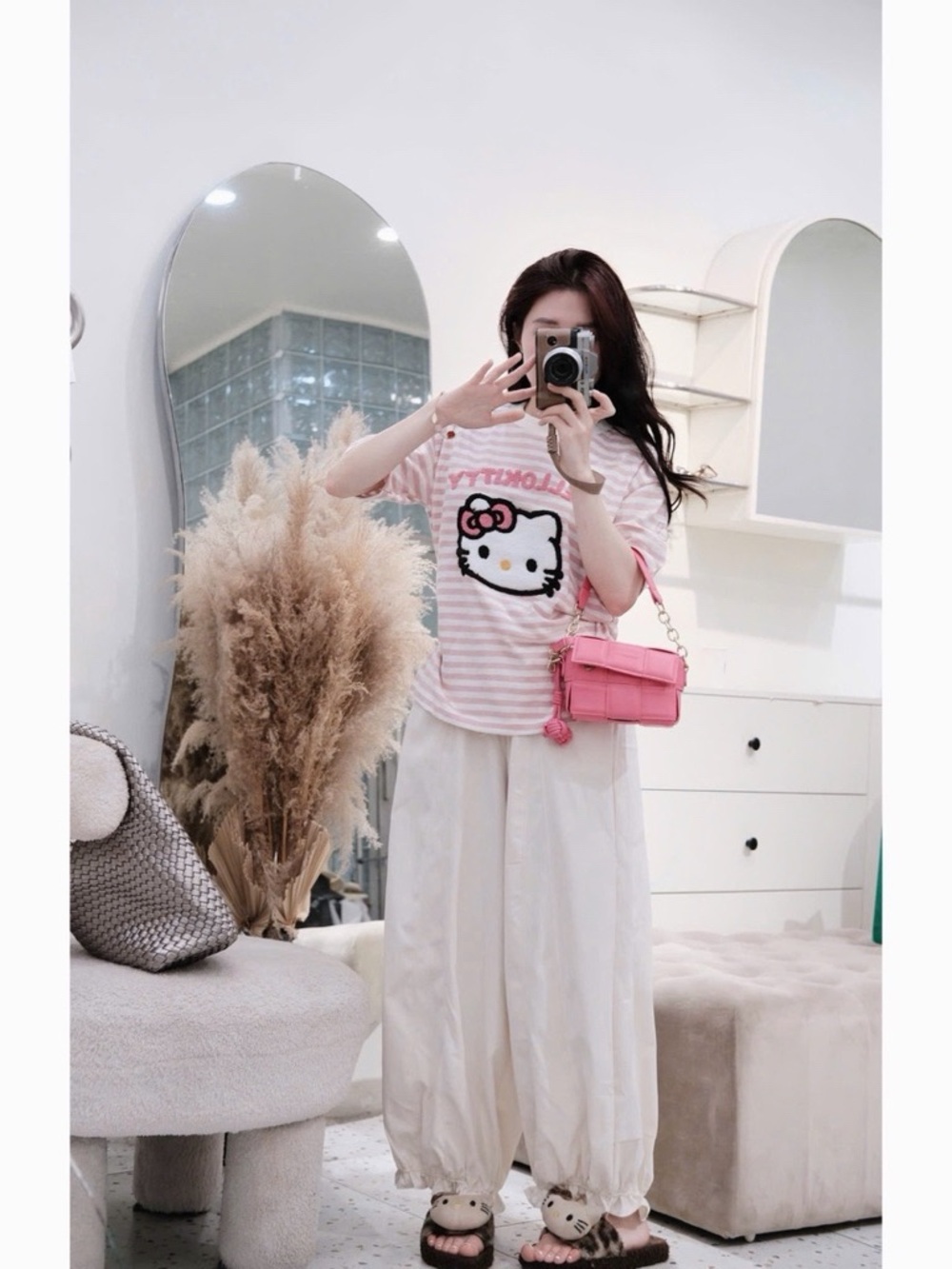Hello kitty tshirt and cream pant set / xs/s nwt